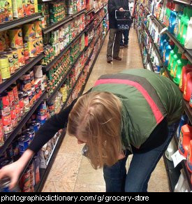 Photo of a grocery store